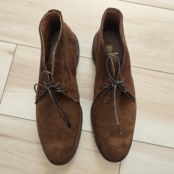 Allen Edmonds Dundee 2.0 Leather Seude Chukka Boots - Picture 7 of 12